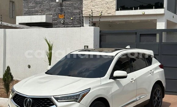 Ra Àlòkù Acura RDX funfun Ọkọ̀ in Accra ni Greater Accra Ra Àlòkù Acura RDX funfun Ọkọ̀ in Accra ni Greater Accra