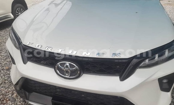 Buy Used Toyota Fortuner White Car in Accra in Greater Accra