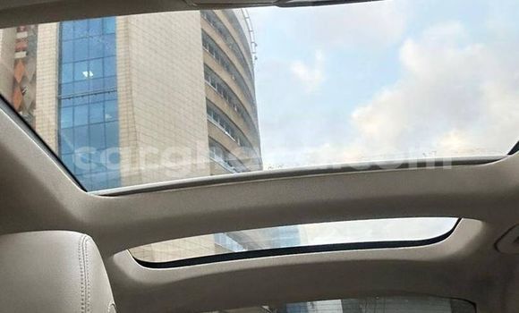 Ra Àlòkù Mercedes‒Benz C–Class funfun Ọkọ̀ in Accra ni Greater Accra Ra Àlòkù Mercedes‒Benz C–Class funfun Ọkọ̀ in Accra ni Greater Accra