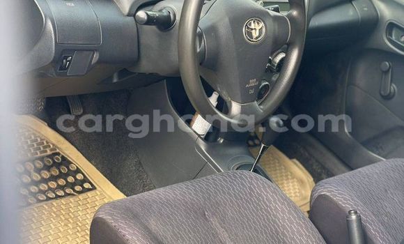Ra Àlòkù Toyota Yaris Blue Ọkọ̀ in Accra ni Greater Accra Ra Àlòkù Toyota Yaris Blue Ọkọ̀ in Accra ni Greater Accra