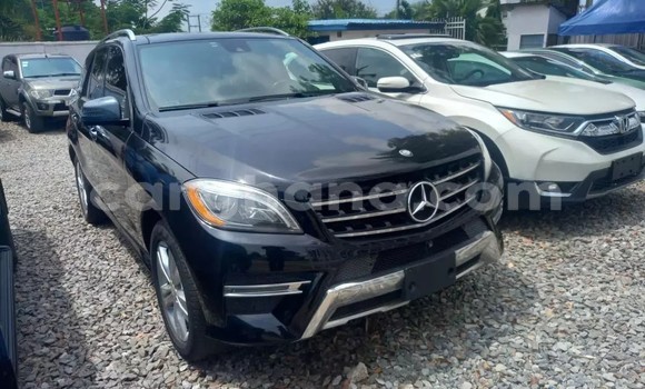 Ra Àlòkù Mercedes‒Benz ML–Class Black Ọkọ̀ in Accra ni Greater Accra