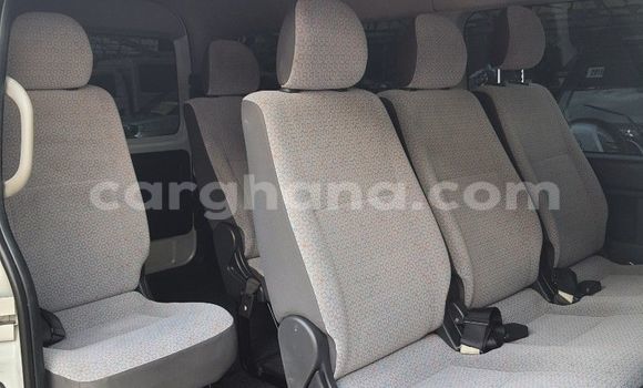 Sayi Na hannu Toyota Hiace White Mota in Accra a Greater Accra Sayi Na hannu Toyota Hiace White Mota in Accra a Greater Accra
