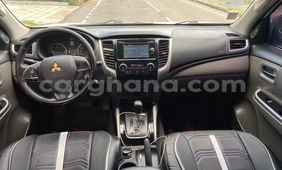 Ra Àlòkù Mitsubishi L200 funfun Ọkọ̀ in Accra ni Greater Accra Ra Àlòkù Mitsubishi L200 funfun Ọkọ̀ in Accra ni Greater Accra
