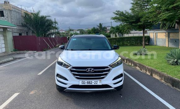 Sayi Na hannu Hyundai Tucson White Mota in Accra a Greater Accra