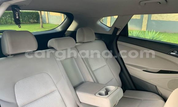 Ra Àlòkù Hyundai Tucson funfun Ọkọ̀ in Accra ni Greater Accra Ra Àlòkù Hyundai Tucson funfun Ọkọ̀ in Accra ni Greater Accra