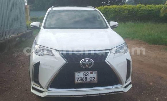 Buy Used Toyota Fortuner White Car in Accra in Greater Accra