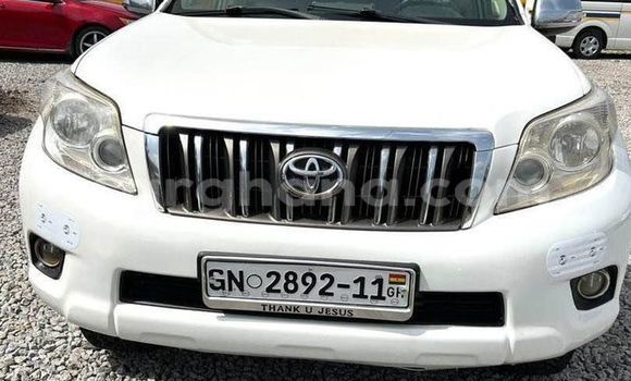 Buy Used Toyota Land Cruiser Prado White Car in Accra in Greater Accra