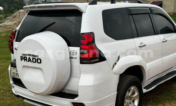 Ra Àlòkù Toyota Land Cruiser funfun Ọkọ̀ in Accra ni Greater Accra Ra Àlòkù Toyota Land Cruiser funfun Ọkọ̀ in Accra ni Greater Accra