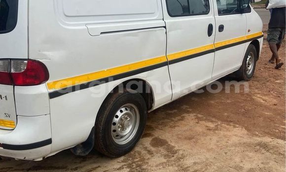 Ra Àlòkù Hyundai i10 funfun Ọkọ̀ in Accra ni Greater Accra Ra Àlòkù Hyundai i10 funfun Ọkọ̀ in Accra ni Greater Accra