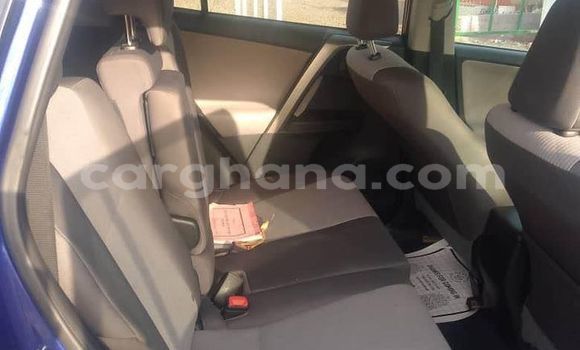 Ra Àlòkù Toyota RAV4 Blue Ọkọ̀ in Accra ni Greater Accra Ra Àlòkù Toyota RAV4 Blue Ọkọ̀ in Accra ni Greater Accra