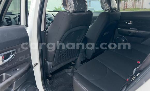 Ra Àlòkù Kia Soul funfun Ọkọ̀ in Iwọn didun ni Oorun Ra Àlòkù Kia Soul funfun Ọkọ̀ in Iwọn didun ni Oorun