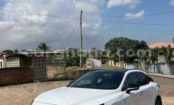 Sayi Na hannu Lexus RX 350 White Mota in Accra a Greater Accra Sayi Na hannu Lexus RX 350 White Mota in Accra a Greater Accra