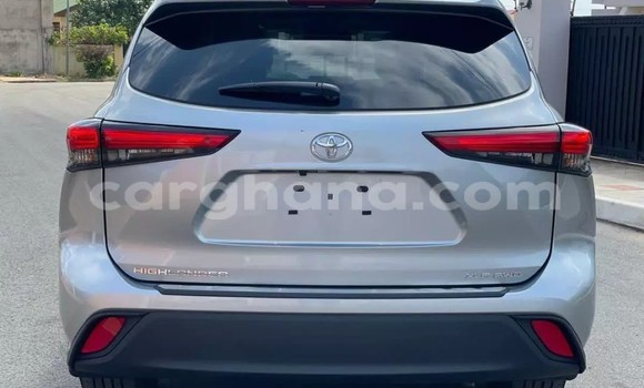 Sayi Na hannu Toyota Highlander Azurfa Mota in Accra a Greater Accra Sayi Na hannu Toyota Highlander Azurfa Mota in Accra a Greater Accra