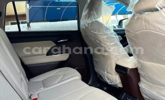 Ra Àlòkù Toyota Highlander Blue Ọkọ̀ in Accra ni Greater Accra Ra Àlòkù Toyota Highlander Blue Ọkọ̀ in Accra ni Greater Accra