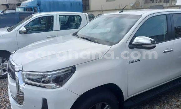 Ra Àlòkù Toyota Hilux funfun Ọkọ̀ in Accra ni Greater Accra Ra Àlòkù Toyota Hilux funfun Ọkọ̀ in Accra ni Greater Accra