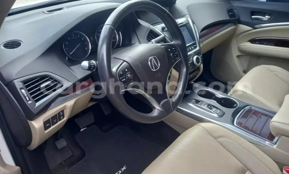 Sayi Na hannu Acura MDX White Mota in Accra a Greater Accra Sayi Na hannu Acura MDX White Mota in Accra a Greater Accra