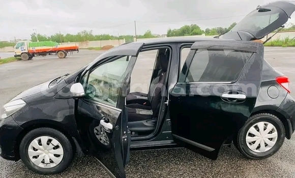 Buy Used Toyota Vitz Other Car in Accra in Greater Accra Buy Used Toyota Vitz Other Car in Accra in Greater Accra