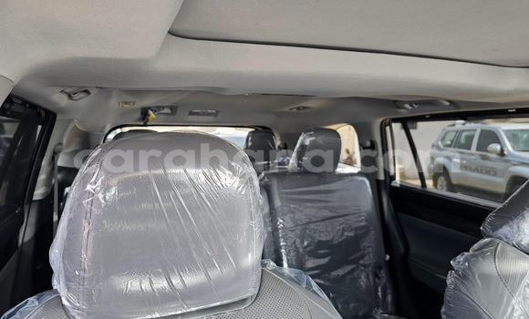 Buy Used Toyota Highlander Silver Car in Tema in Greater Accra Buy Used Toyota Highlander Silver Car in Tema in Greater Accra