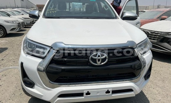Buy Used Toyota Hilux White Car in Tema in Greater Accra Buy Used Toyota Hilux White Car in Tema in Greater Accra