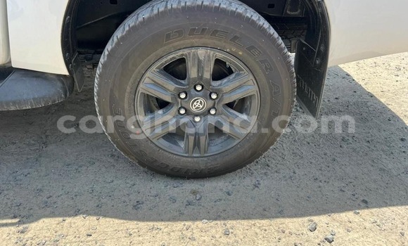 Buy Used Toyota Hilux White Car in Tema in Greater Accra Buy Used Toyota Hilux White Car in Tema in Greater Accra