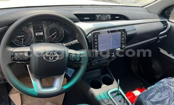 Buy Used Toyota Hilux White Car in Tema in Greater Accra Buy Used Toyota Hilux White Car in Tema in Greater Accra