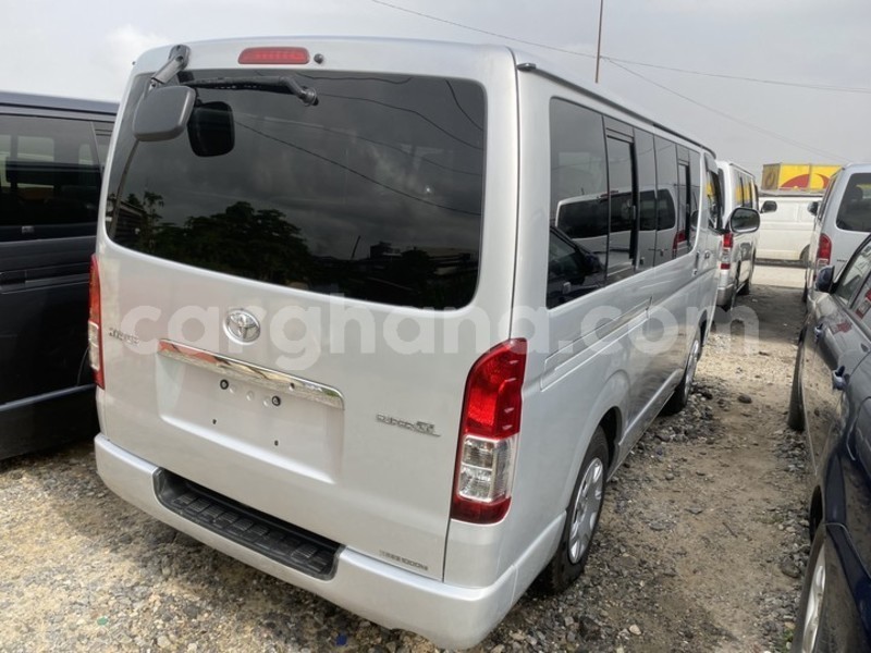 Big with watermark toyota hiace western sekondi 58761