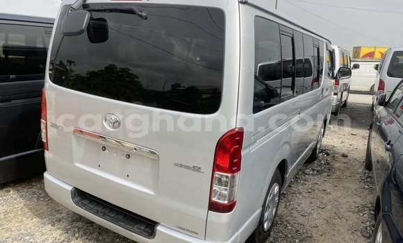 Buy Used Toyota Hiace Silver Car in Sekondi in Western Buy Used Toyota Hiace Silver Car in Sekondi in Western
