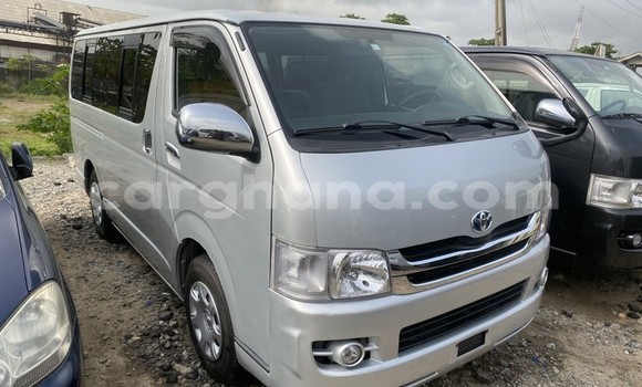 Buy Used Toyota Hiace Silver Car in Sekondi in Western Buy Used Toyota Hiace Silver Car in Sekondi in Western