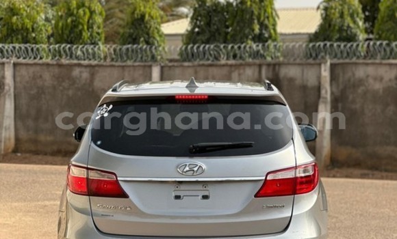 Buy Used Hyundai Santa Fe Silver Car in Sekondi in Western
