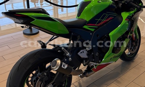 Sayi Na hannu Kawasaki Ninja ZX-10R Green Motsi in Accra a Greater Accra