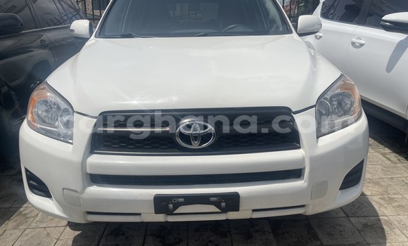 Buy Used Toyota RAV4 White Car in Sekondi in Western Buy Used Toyota RAV4 White Car in Sekondi in Western