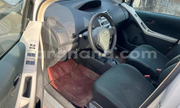 Ra Àlòkù Toyota Yaris Silver Ọkọ̀ in Sekondi–Takoradi Metropolitan ni Oorun Ra Àlòkù Toyota Yaris Silver Ọkọ̀ in Sekondi–Takoradi Metropolitan ni Oorun