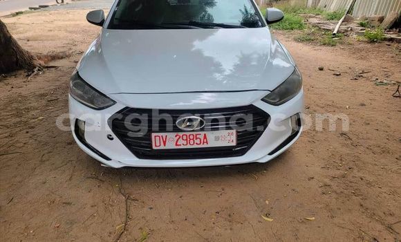 Buy Used Hyundai Elantra White Car in Accra in Greater Accra
