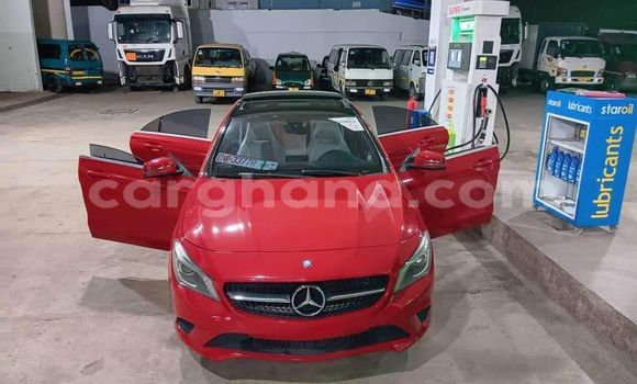 Ra Àlòkù Mercedes‒Benz GLA-klasse Red Ọkọ̀ in Accra ni Greater Accra Ra Àlòkù Mercedes‒Benz GLA-klasse Red Ọkọ̀ in Accra ni Greater Accra