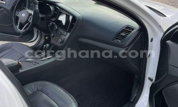 Sayi Na hannu Kia K5 White Mota in Accra a Greater Accra Sayi Na hannu Kia K5 White Mota in Accra a Greater Accra