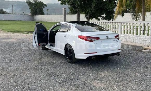 Sayi Na hannu Kia K5 White Mota in Accra a Greater Accra Sayi Na hannu Kia K5 White Mota in Accra a Greater Accra