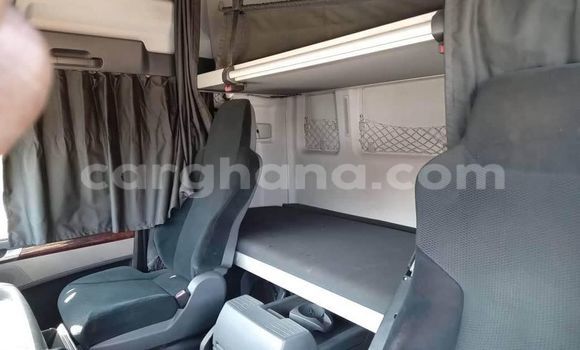 Ra Àlòkù Man Silent funfun Ọkọ̀ akẹ́rù ńlá in Accra ni Greater Accra Ra Àlòkù Man Silent funfun Ọkọ̀ akẹ́rù ńlá in Accra ni Greater Accra