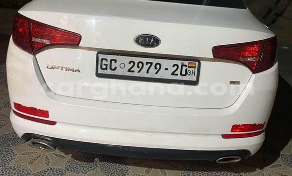 Ra Àlòkù Kia Optima funfun Ọkọ̀ in Accra ni Greater Accra Ra Àlòkù Kia Optima funfun Ọkọ̀ in Accra ni Greater Accra