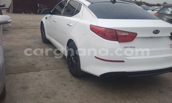 Ra Àlòkù Kia Optima funfun Ọkọ̀ in Accra ni Greater Accra Ra Àlòkù Kia Optima funfun Ọkọ̀ in Accra ni Greater Accra
