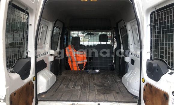 Buy Used Ford Explorer Sport Trac White Car in Accra in Greater Accra Buy Used Ford Explorer Sport Trac White Car in Accra in Greater Accra