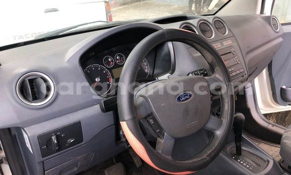 Buy Used Ford Explorer Sport Trac White Car in Accra in Greater Accra Buy Used Ford Explorer Sport Trac White Car in Accra in Greater Accra