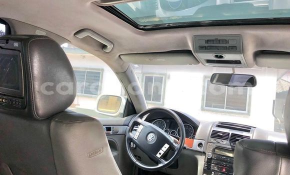 Sayi Na hannu Volkswagen Touareg White Mota in Accra a Greater Accra Sayi Na hannu Volkswagen Touareg White Mota in Accra a Greater Accra