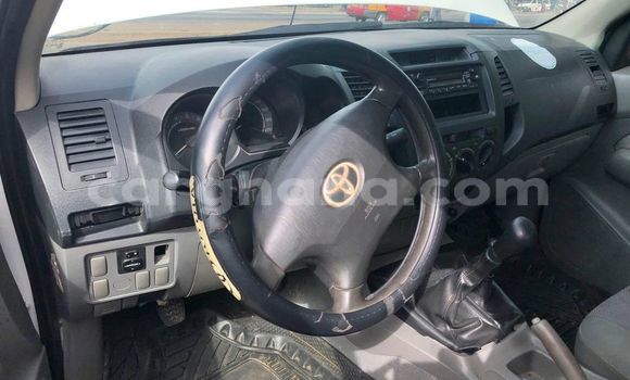 Buy Used Toyota Hilux White Car in Accra in Greater Accra Buy Used Toyota Hilux White Car in Accra in Greater Accra