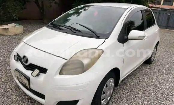 Buy Used Toyota Vitz White Car in Accra in Greater Accra