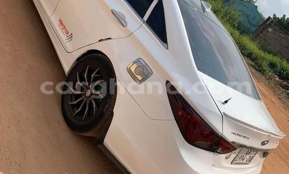 Buy Used Hyundai Sonata White Car in Accra in Greater Accra Buy Used Hyundai Sonata White Car in Accra in Greater Accra