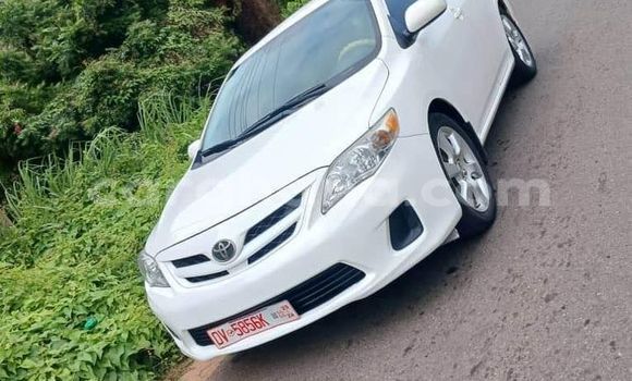 Sayi Na hannu Toyota Corolla White Mota in Accra a Greater Accra Sayi Na hannu Toyota Corolla White Mota in Accra a Greater Accra