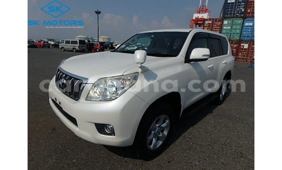 Buy Import Toyota Prado White Car in Import - Dubai in Ashanti Buy Import Toyota Prado White Car in Import - Dubai in Ashanti
