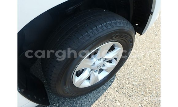 Buy Import Toyota Prado White Car in Import - Dubai in Ashanti Buy Import Toyota Prado White Car in Import - Dubai in Ashanti