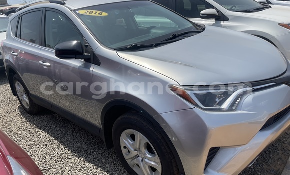 Sayi Na hannu Toyota RAV4 Azurfa Mota in Tema a Greater Accra