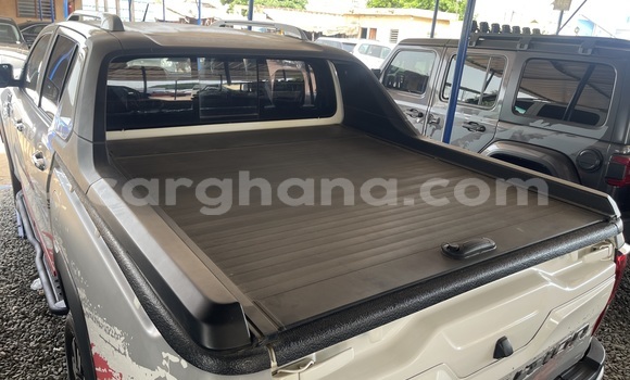 Buy Used Toyota Hilux White Car in Tema in Greater Accra Buy Used Toyota Hilux White Car in Tema in Greater Accra